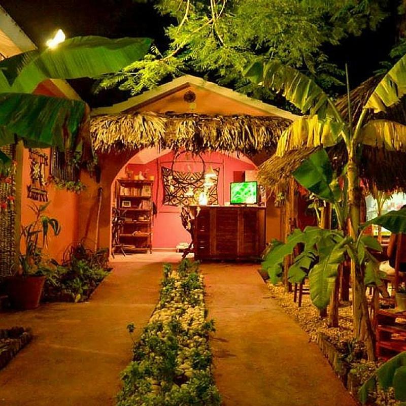 Colonial Charm Hostel Санто Доминго Екстериор снимка