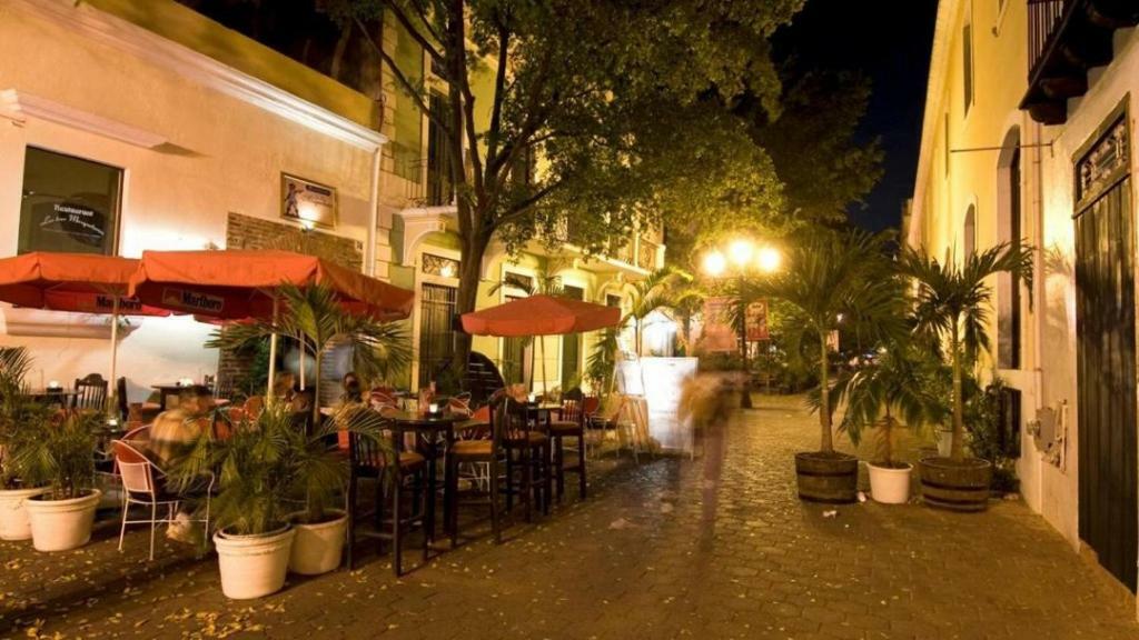 Colonial Charm Hostel Санто Доминго Екстериор снимка